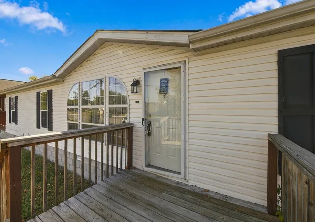 Photo 3 of Manufactured home for sale at 316 S Shore Dr, Antioch, TN 37013 | MLS# 3612172 | Listing updated on 2026-10-09