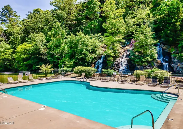 Photo 3 of Single family home for sale at 1924 Bear Crk Fls Way, Sevierville, TN 37876 | MLS# 3612084 | Listing updated on 2026-10-06