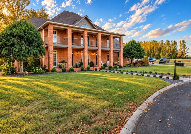 Photo 4 of Single family home for sale at 106 W Crosswinds Ct, Tullahoma, TN 37388 | MLS# 3612723 | Listing updated on 2026-10-09