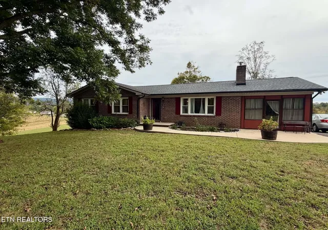 Photo 1 of Single family home for sale at 2799 Doran Rd, Sparta, TN 38583 | MLS# 3612093 | Listing updated on 2026-10-06