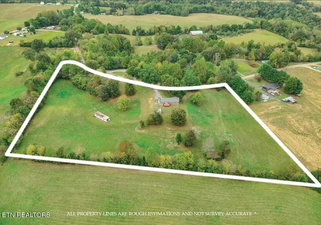 Photo 2 of Single family home for sale at 2799 Doran Rd, Sparta, TN 38583 | MLS# 3612093 | Listing updated on 2026-10-06
