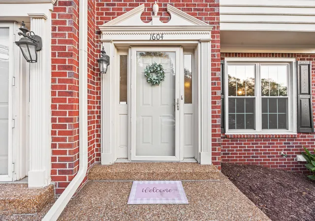 Photo 2 of Townhouse for sale at 1604 Brentwood Pointe, Franklin, TN 37067 | MLS# 3615372 | Listing updated on 2026-10-10