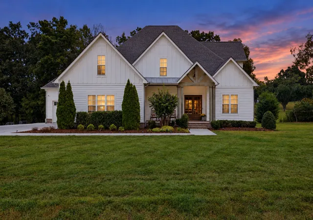 Single family home for sale at 7344 Taylor Rd, Fairview, TN 37062 | MLS# 3612524