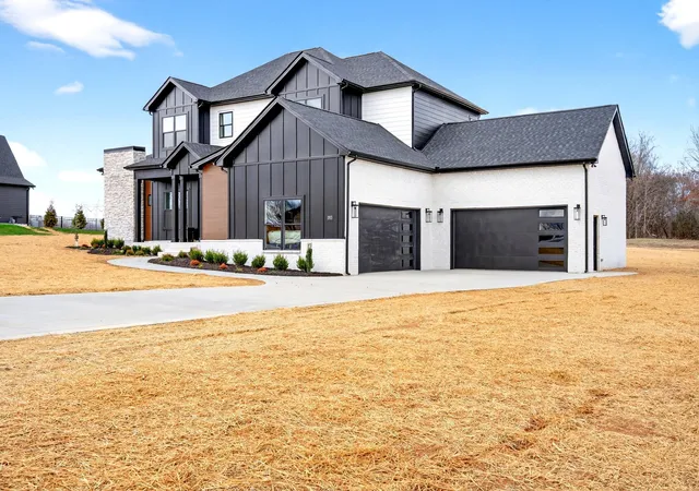 Photo 3 of Single family home for sale at 40 Rustic Pines, Dover, TN 37058 | MLS# 3621103 | Listing updated on 2026-10-15