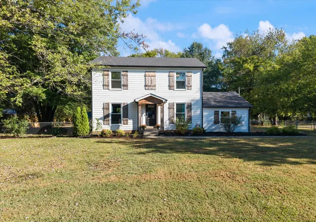 Photo 2 of Single family home for sale at 2252 Dominion Dr, Murfreesboro, TN 37129 | MLS# 3615205 | Listing updated on 2026-10-08
