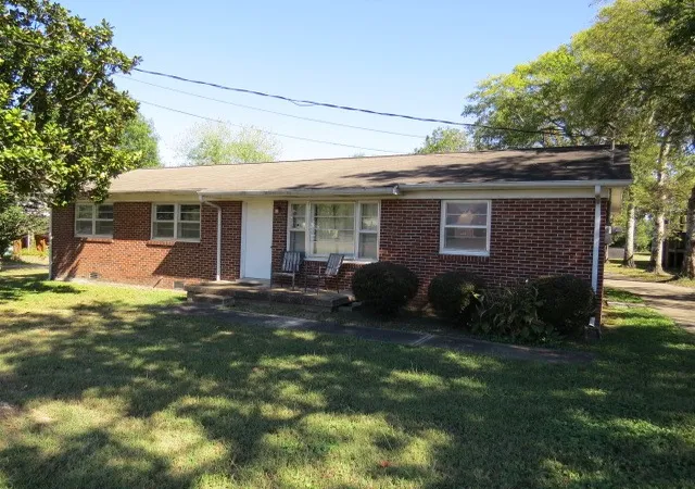 Photo 1 of Single family home for sale at 1205 Mill St, Pulaski, TN 38478 | MLS# 3612196 | Listing updated on 2026-10-06