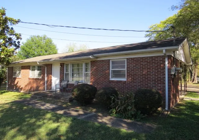 Photo 2 of Single family home for sale at 1205 Mill St, Pulaski, TN 38478 | MLS# 3612196 | Listing updated on 2026-10-06