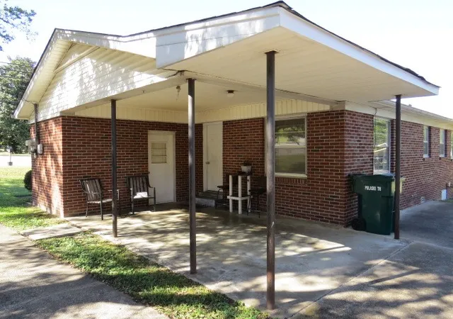 Photo 3 of Single family home for sale at 1205 Mill St, Pulaski, TN 38478 | MLS# 3612196 | Listing updated on 2026-10-06