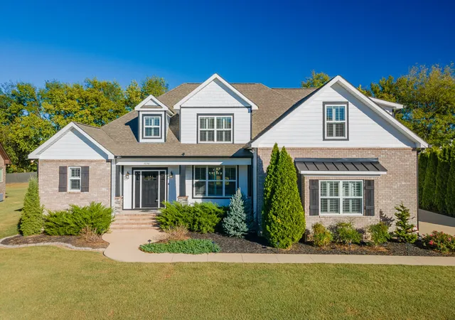Single family home for sale at 3238 Mecklenburg Dr, Columbia, TN 38401 | MLS# 3618695