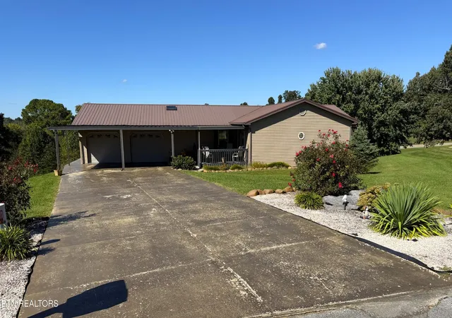 Photo 49 of Single family home for sale at 130 Earlington Dr, Greeneville, TN 37743 | MLS# 3612186 | Listing updated on 2026-10-07