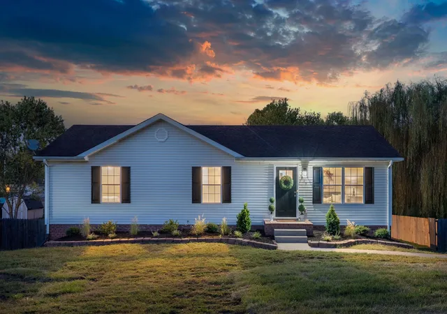 Single family home for sale at 1823 Needmore Rd, Clarksville, TN 37042 | MLS# 3618844