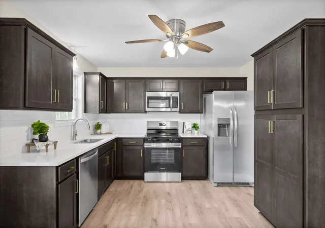 Photo 2 of Single family home for sale at 1823 Needmore Rd, Clarksville, TN 37042 | MLS# 3618844 | Listing updated on 2026-10-09
