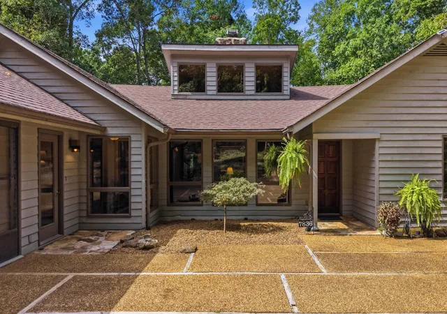 Photo 1 of Single family home for sale at 7836 Ooltewah Georgetown Rd, Ooltewah, TN 37363 | MLS# 3612215 | Listing updated on 2026-10-06