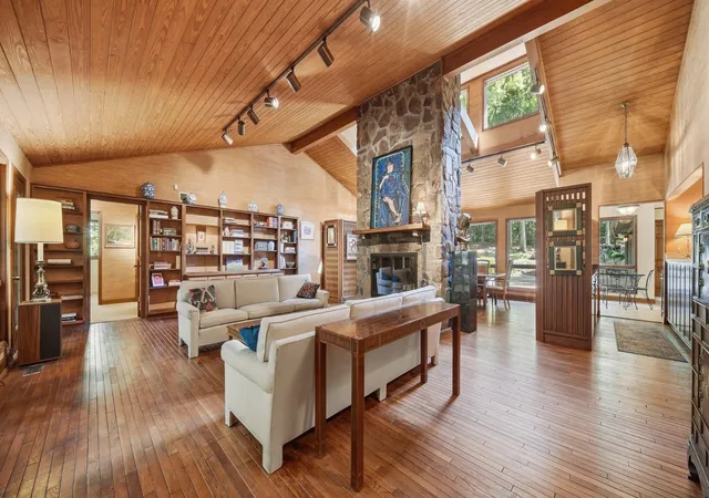 Photo 3 of Single family home for sale at 7836 Ooltewah Georgetown Rd, Ooltewah, TN 37363 | MLS# 3612215 | Listing updated on 2026-10-06