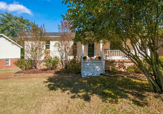 Single family home for sale at 881 Beech Bnd Dr, Nashville, TN 37221 | MLS# 3612957