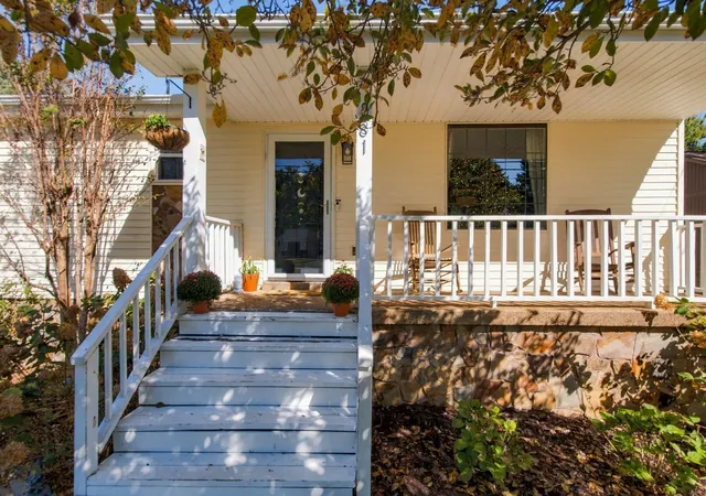 Photo 1 of Single family home for sale at 881 Beech Bnd Dr, Nashville, TN 37221 | MLS# 3612957 | Listing updated on 2026-10-09