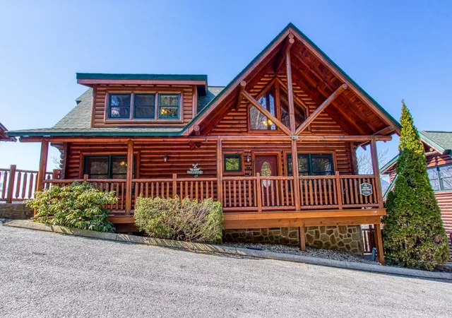 Photo 1 of Single family home for sale at 1728 Summit View Way, Sevierville, TN 37862 | MLS# 3612722 | Listing updated on 2026-10-07