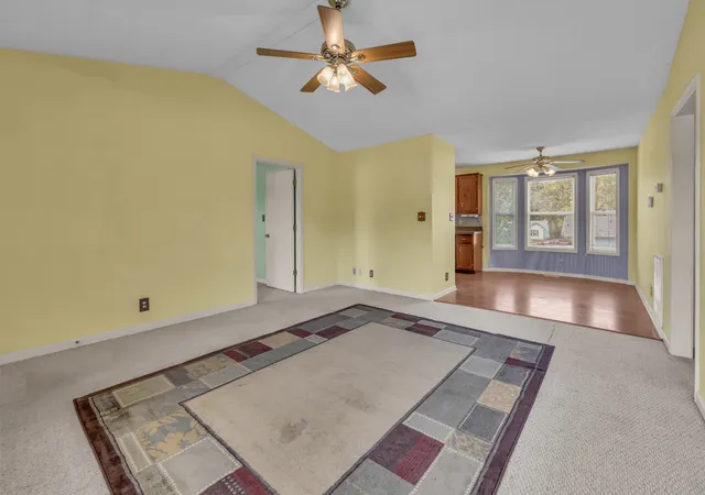 Photo 2 of Single family home for sale at 2834 Nat Hoosier Ln, Clarksville, TN 37040 | MLS# 3612341 | Listing updated on 2026-10-21