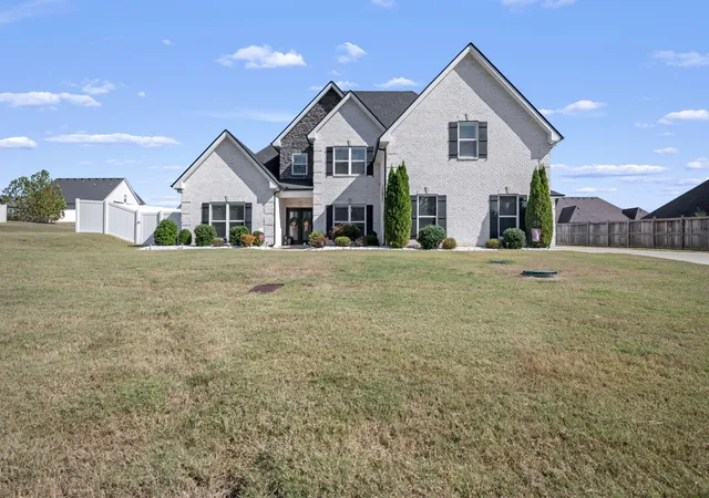 Photo 1 of Single family home for sale at 1016 Watercress Ct, Murfreesboro, TN 37129 | MLS# 3612769 | Listing updated on 2026-10-29