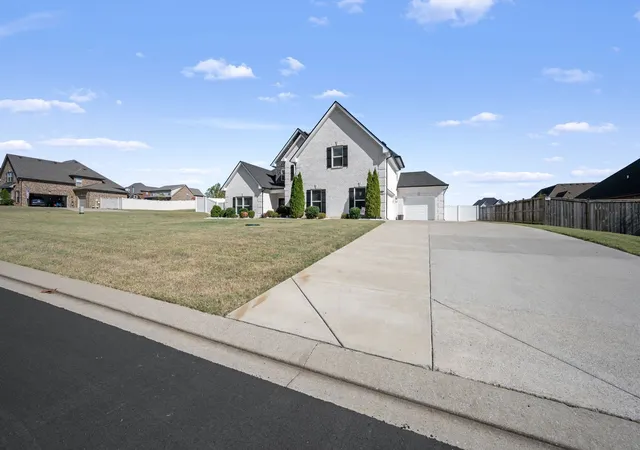 Photo 1 of Single family home for sale at 1016 Watercress Ct, Murfreesboro, TN 37129 | MLS# 3612769 | Listing updated on 2026-10-29