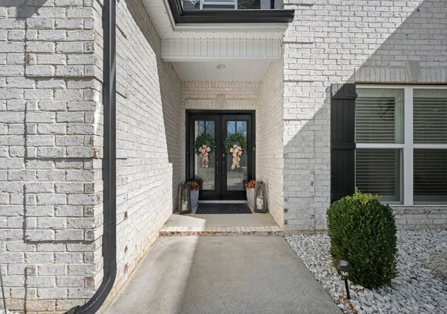 Photo 2 of Single family home for sale at 1016 Watercress Ct, Murfreesboro, TN 37129 | MLS# 3612769 | Listing updated on 2026-10-29