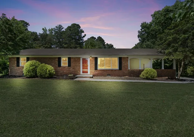 Photo 3 of Single family home for sale at 200 Country Clb Dr Sw, Cleveland, TN 37311 | MLS# 3615541 | Listing updated on 2026-10-09