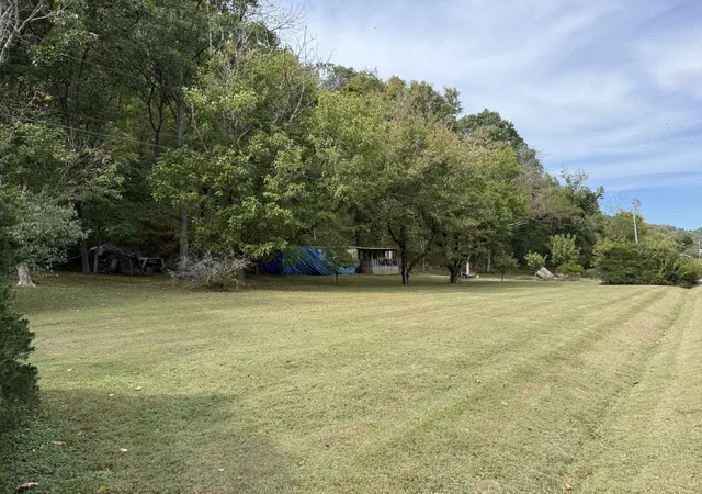 Photo 3 of Manufactured home for sale at 1198 Highway 231 S, Bethpage, TN 37022 | MLS# 3612871 | Listing updated on 2026-10-10