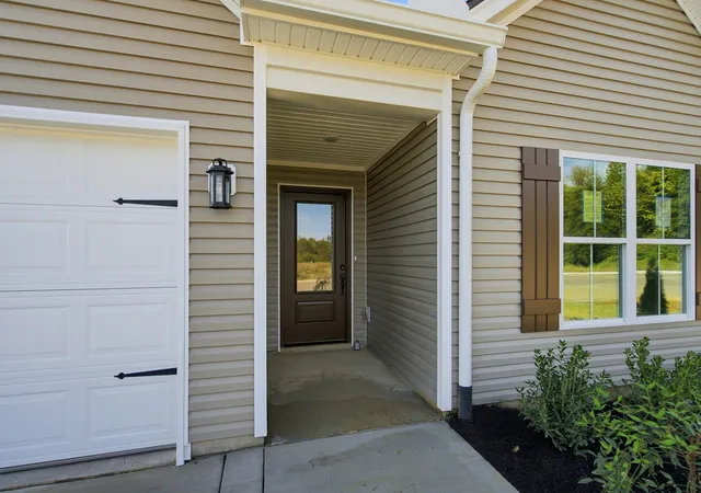 Photo 3 of Single family home for sale at 2068 Northwind Ct, Cedar Hill, TN 37032 | MLS# 3612292 | Listing updated on 2026-10-06