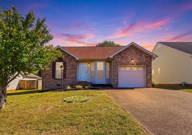 Single family home for sale at 3413 Harbor Hl Pl, Nashville, TN 37214 | MLS# 3615641