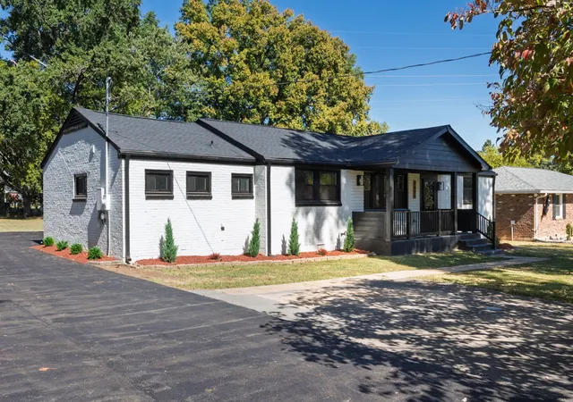 Photo 2 of Single family home for sale at 2606 Lakeland Dr, Nashville, TN 37214 | MLS# 3612808 | Listing updated on 2026-10-09
