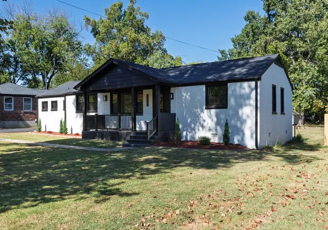 Photo 3 of Single family home for sale at 2606 Lakeland Dr, Nashville, TN 37214 | MLS# 3612808 | Listing updated on 2026-10-09