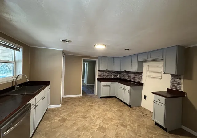 Photo 3 of Single family home for sale at 51 Ed Hankins Rd, Erin, TN 37061 | MLS# 3615386 | Listing updated on 2026-10-18