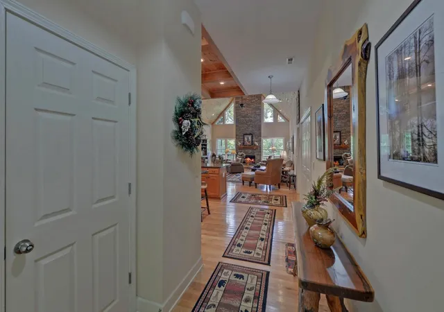 Photo 4 of Single family home for sale at 10 Piper Ln, Murphy, NC 28906 | MLS# 3612391 | Listing updated on 2026-10-06