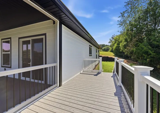 Photo 3 of Single family home for sale at 114 River Front Dr, Sparta, TN 38583 | MLS# 3612373 | Listing updated on 2026-10-06