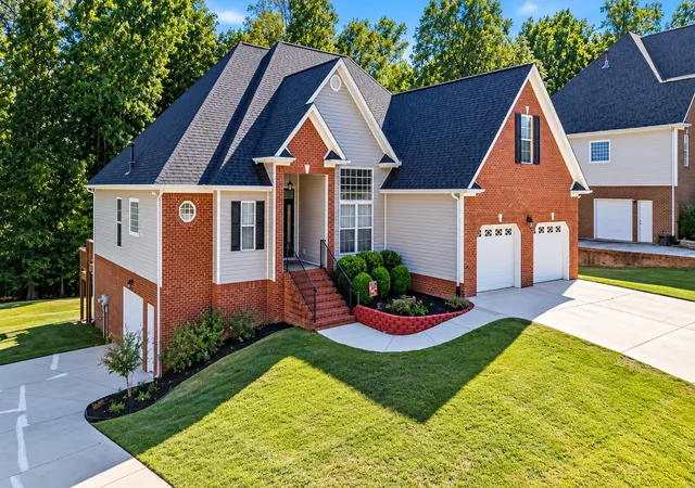 Photo 1 of Single family home for sale at 840 Brooke Stone Dr, Soddy Daisy, TN 37379 | MLS# 3612397 | Listing updated on 2026-10-06