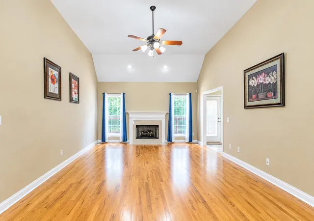 Photo 4 of Single family home for sale at 840 Brooke Stone Dr, Soddy Daisy, TN 37379 | MLS# 3612397 | Listing updated on 2026-10-06