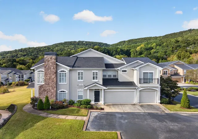 Photo 1 of Condo for sale at 408 Renaissance Ct, Chattanooga, TN 37419 | MLS# 3612377 | Listing updated on 2026-10-06