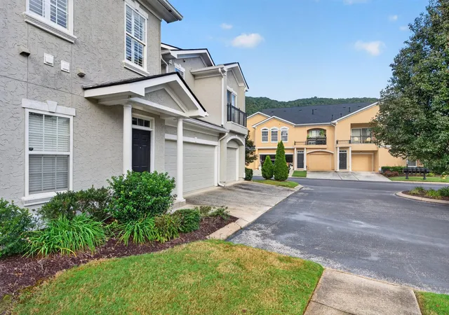 Photo 3 of Condo for sale at 408 Renaissance Ct, Chattanooga, TN 37419 | MLS# 3612377 | Listing updated on 2026-10-06