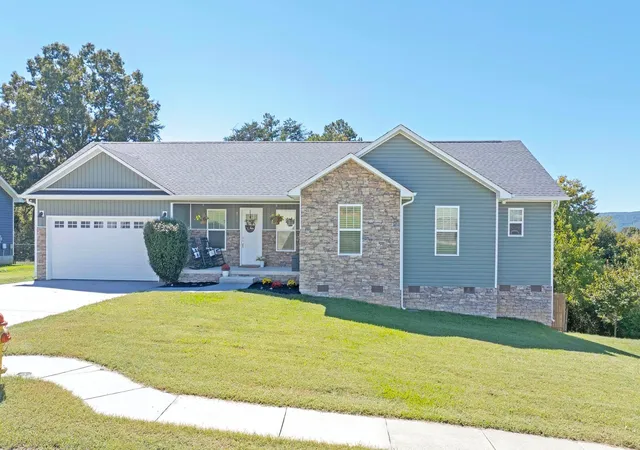 Photo 1 of Single family home for sale at 172 Mockingbird Ln, Dayton, TN 37321 | MLS# 3612398 | Listing updated on 2026-10-06
