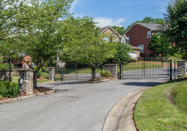 Photo 4 of Single family home for sale at 6108 Brentwood Chase Dr, Brentwood, TN 37027 | MLS# 3612679 | Listing updated on 2026-10-07
