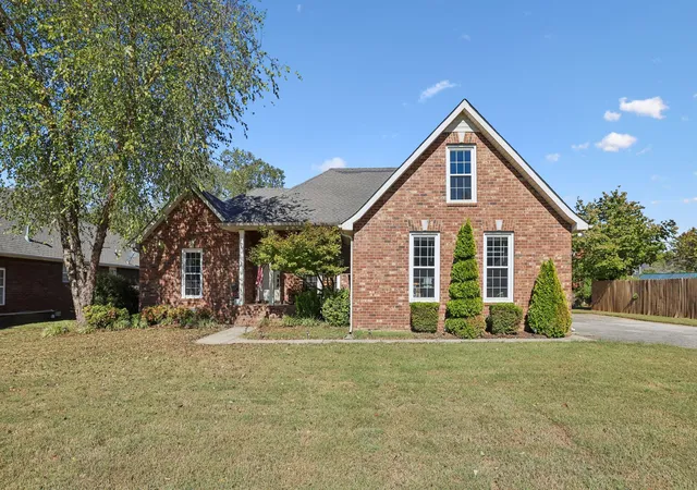 Photo 1 of Single family home for sale at 1911 Kensington Dr, Murfreesboro, TN 37127 | MLS# 3612746 | Listing updated on 2026-10-09