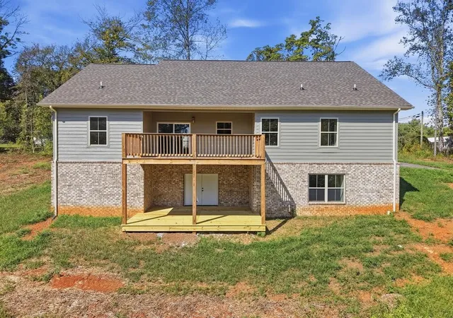 Photo 4 of Single family home for sale at 629 Forest Cir, Sparta, TN 38583 | MLS# 3612411 | Listing updated on 2026-10-06