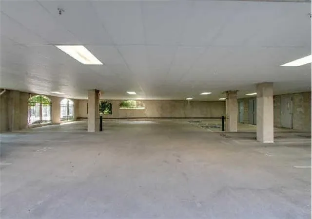 Photo 14 of Condo for sale at 3100 W End Cir #304, Nashville, TN 37203 | MLS# 3618974 | Listing updated on 2026-10-10