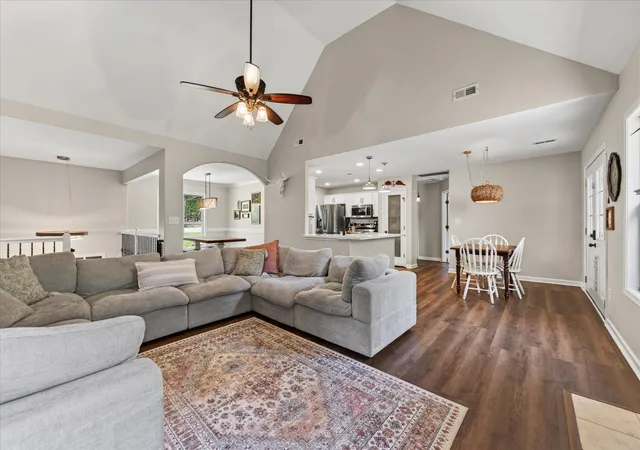 Photo 4 of Single family home for sale at 3582 Old Hwy 48, Clarksville, TN 37040 | MLS# 3618876 | Listing updated on 2026-10-10