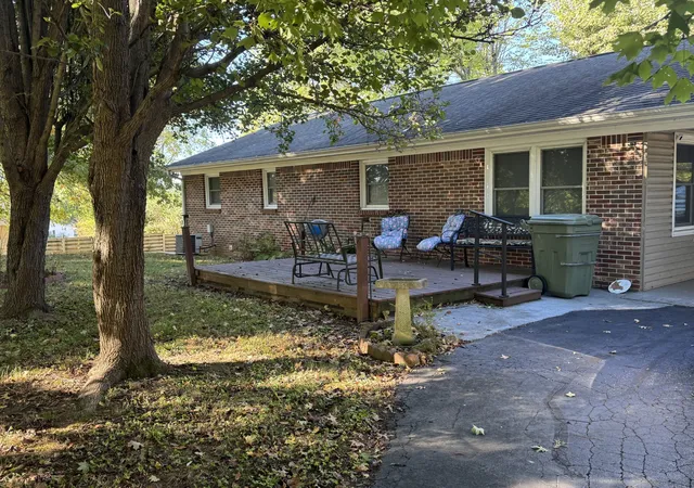 Photo 3 of Single family home for sale at 1604 Buffalo Rd, Lawrenceburg, TN 38464 | MLS# 3612431 | Listing updated on 2026-10-10
