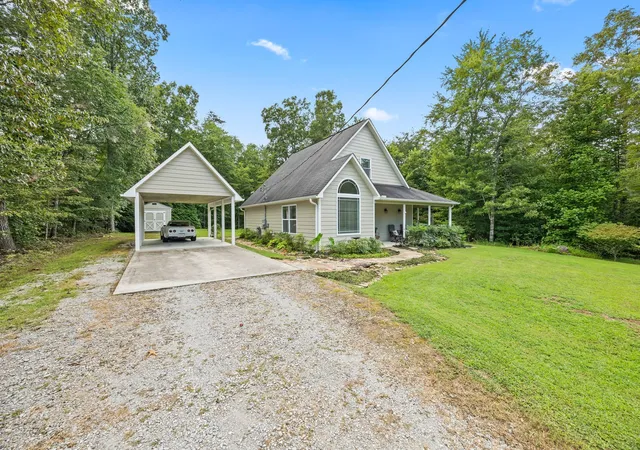 Photo 3 of Single family home for sale at 159 Honeysuckle Rd, Pikeville, TN 37367 | MLS# 3612706 | Listing updated on 2026-10-08