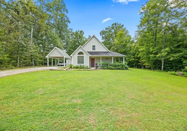 Photo 1 of Single family home for sale at 159 Honeysuckle Rd, Pikeville, TN 37367 | MLS# 3612706 | Listing updated on 2026-10-08