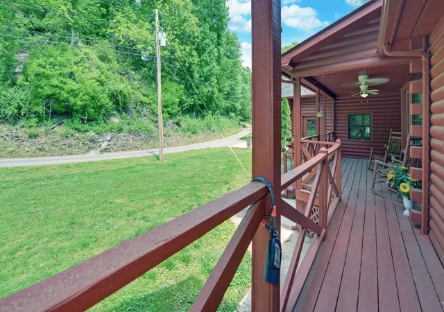 Photo 3 of Single family home for sale at 440 Beaver Ridge Rd, Murphy, NC 28906 | MLS# 3612475 | Listing updated on 2026-10-06