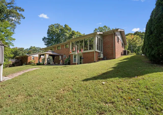 Photo 2 of Single family home for sale at 3607 Crestwood Dr NW, Cleveland, TN 37312 | MLS# 3612465 | Listing updated on 2026-10-08