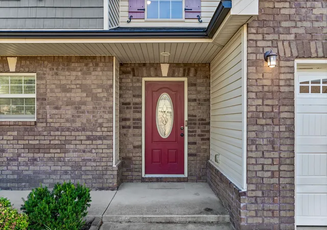Photo 3 of Single family home for sale at 2175 Bandera Dr, Clarksville, TN 37042 | MLS# 3618896 | Listing updated on 2026-10-10